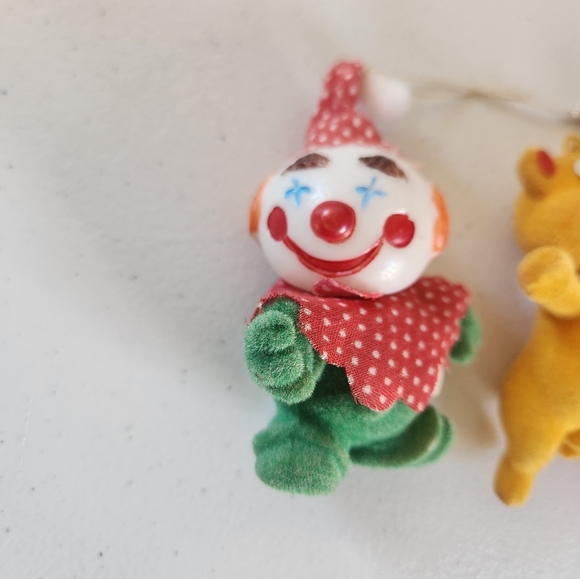 Vintage Flocked Bear Christmas Tree Ornament Lot Clown MCM 60s 70s Kitsch - Picture 3 of 5